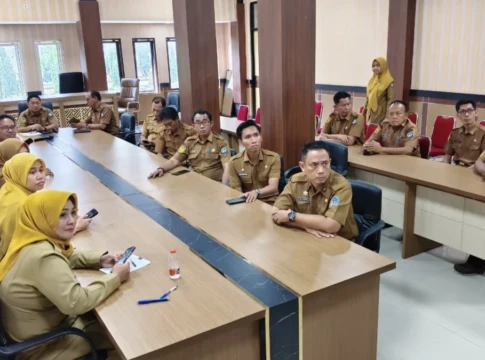 Rakor Pemerintah Kabupaten Bone, Senin (5/1/2025).